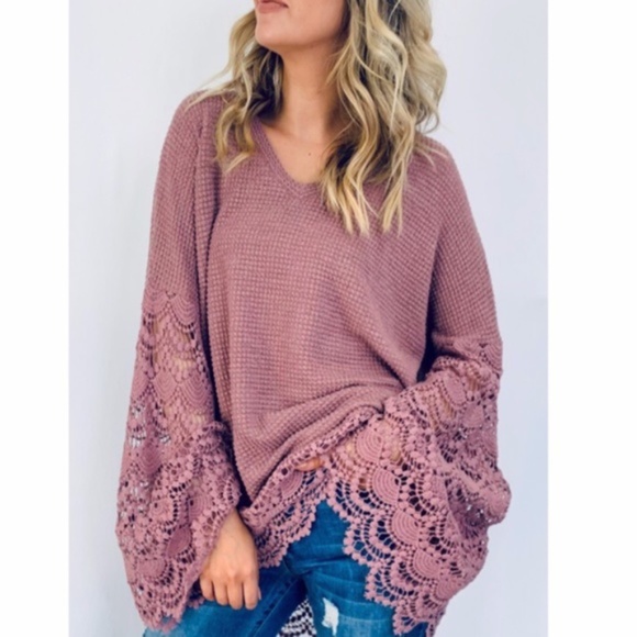 Bellanblue Tops - boho mauve embroidered lace bell sleeve top